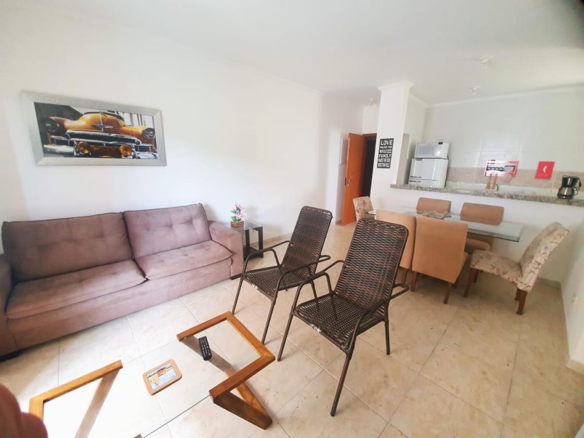 Lindo Apto Com 3 Quartos, Apenas 1 Quadra Da Praia Das Toninhas Apartment Ubatuba Bagian luar foto